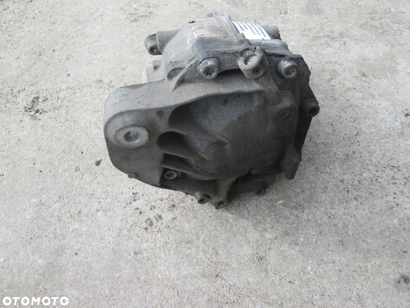 BMW F10 F11 520D MOST TYLNY DYFER DYFERENCJAŁ 3.38 - 8