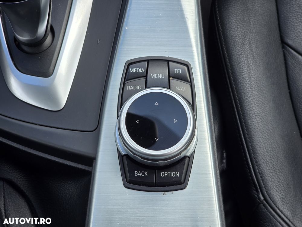 BMW Seria 3 320d Aut. Blue Performance Sport Line - 21