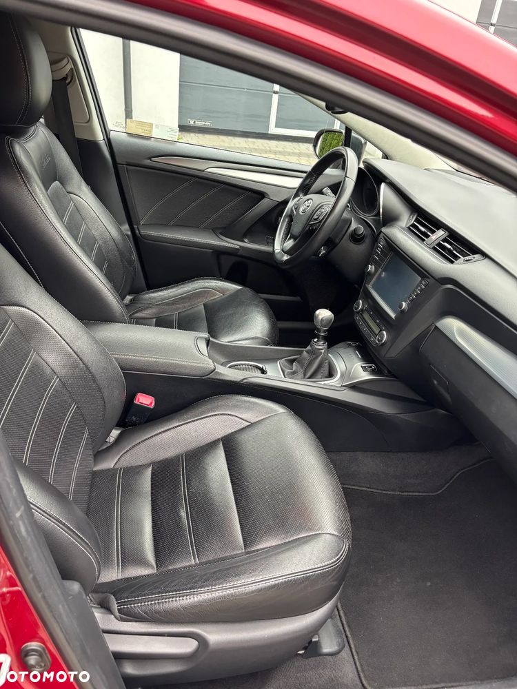 Toyota Avensis 2.0 D-4D Selection - 9