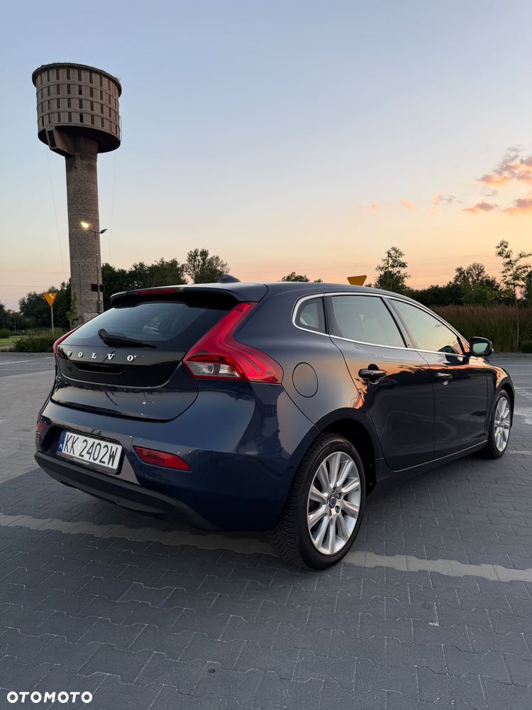 Volvo V40 D2 Summum - 4