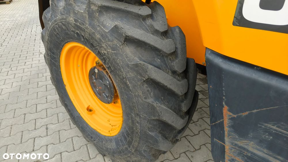 JCB 533 - 105 - 27