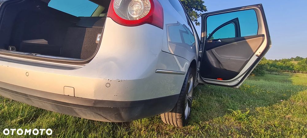 Volkswagen Passat Variant 2.0 TDI DPF DSG Highline - 10