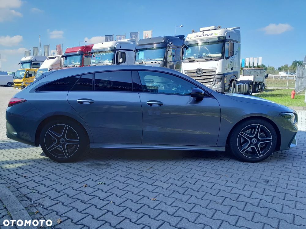 Mercedes-Benz CLA 200 7G-DCT - 7