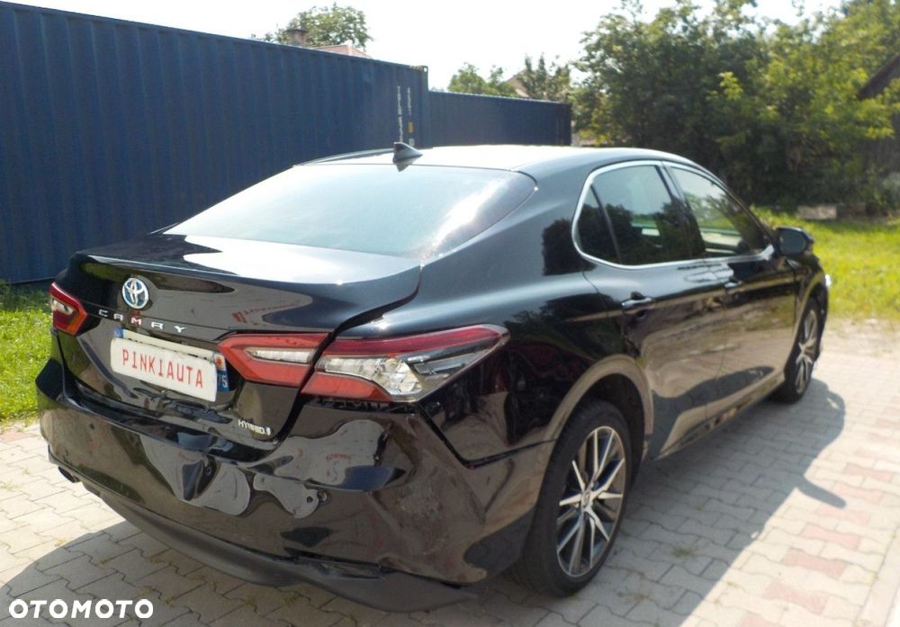 Toyota Camry - 14