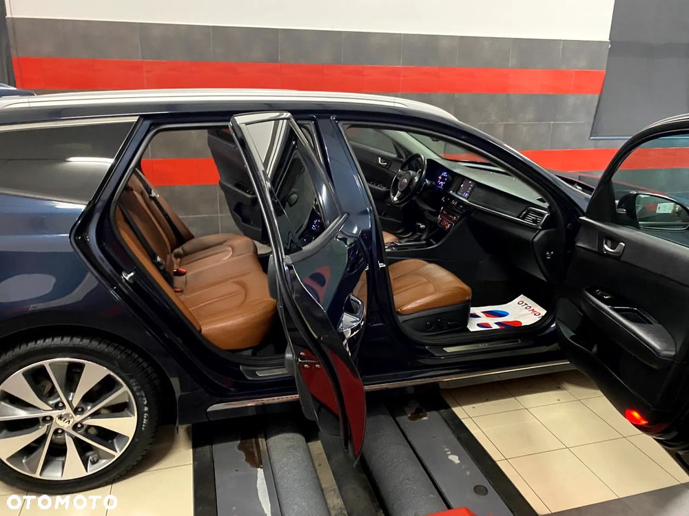 Kia Optima 1.7 CRDI XL DCT - 24