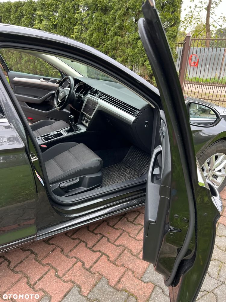 Volkswagen Passat 2.0 TDI BMT Comfortline - 16