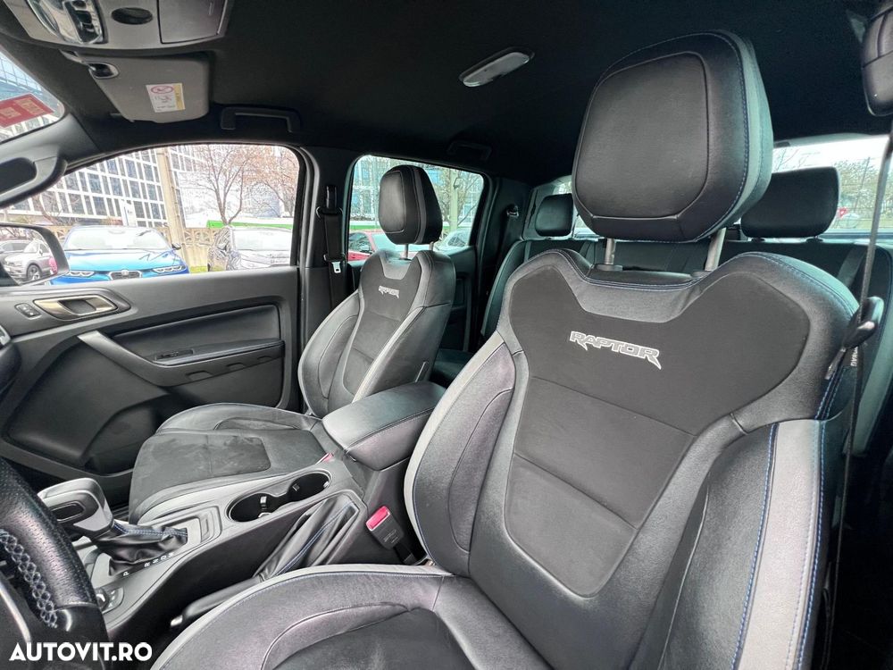 Ford Raptor - 12