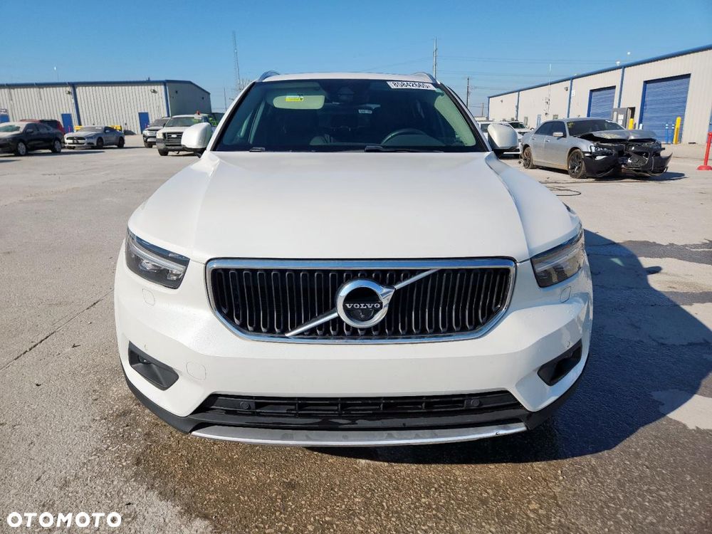Volvo XC 40 - 5