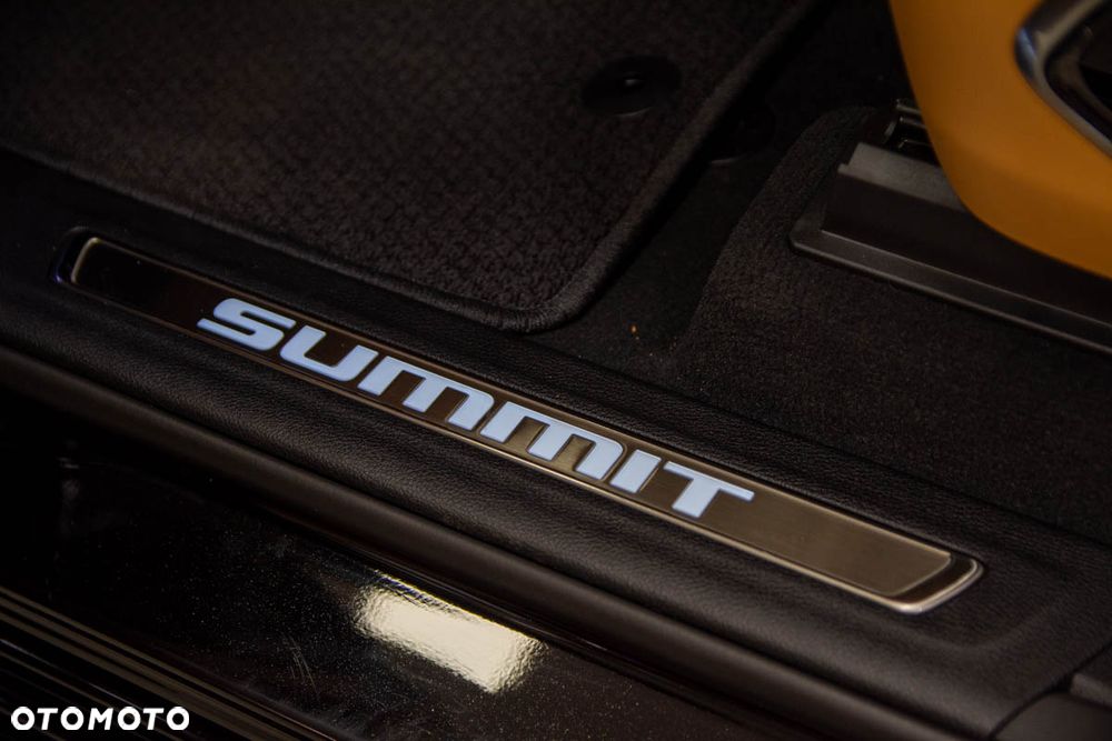 Jeep Grand Cherokee - 11