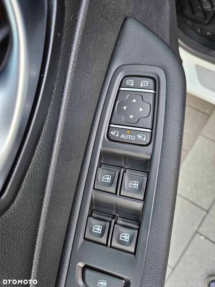 Renault Captur - 23