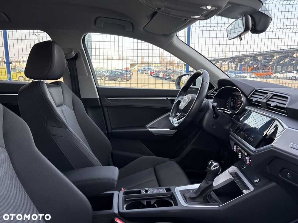 Audi Q3 35 TFSI S tronic - 14