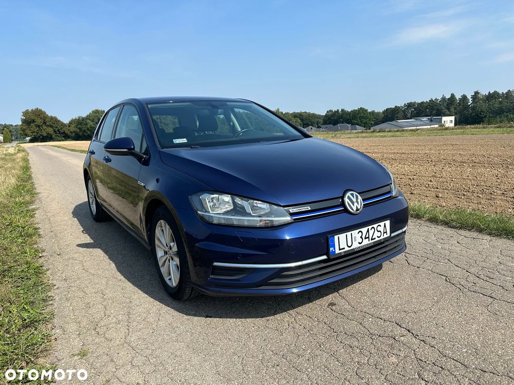Volkswagen Golf 1.5 TSI BlueMotion ACT DSG Comfortline - 4