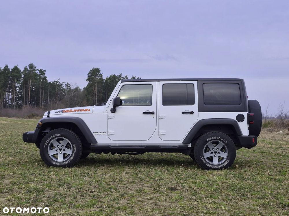 Jeep Wrangler - 12