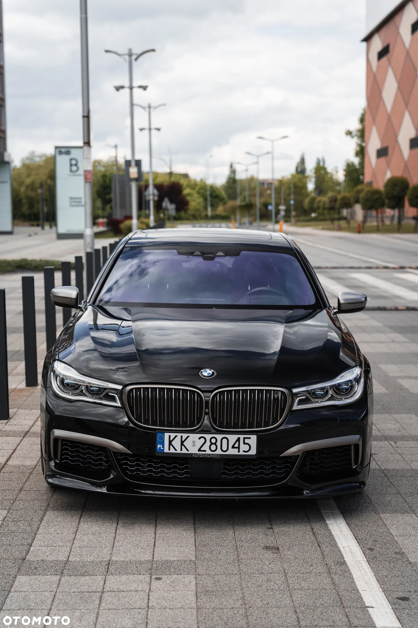 BMW Seria 7 M760Li xDrive - 4