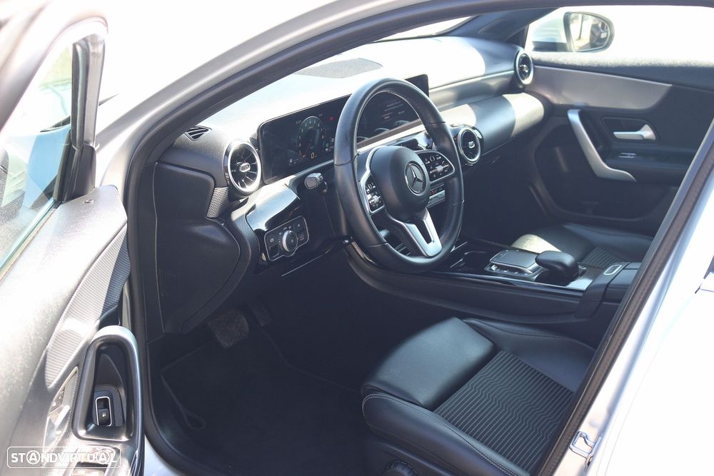 Mercedes-Benz A 250 e Style Plus - 23