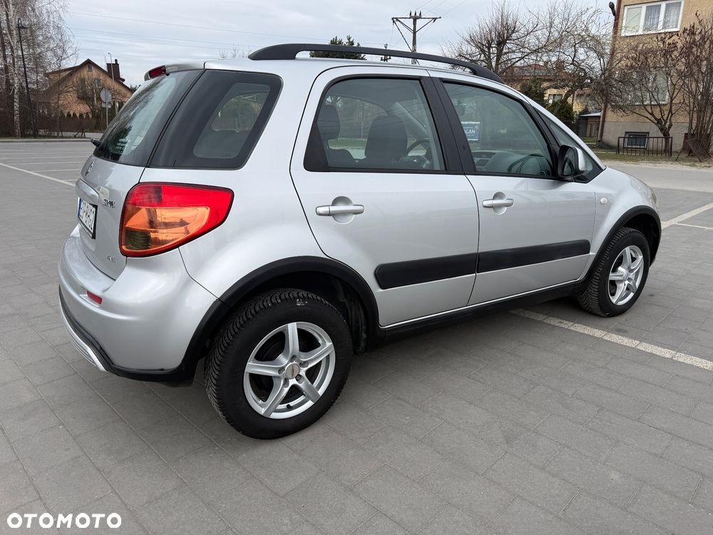 Suzuki SX4 1.6 VVT 4x4 Club - 28