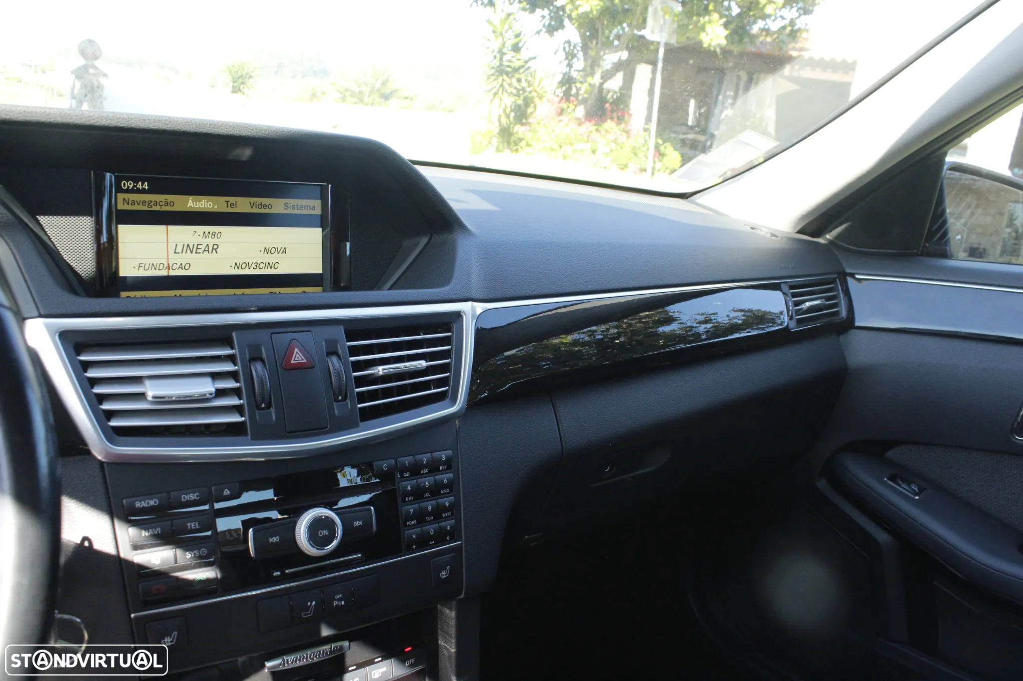 Mercedes-Benz E 250 BlueTEC Avantgarde - 23