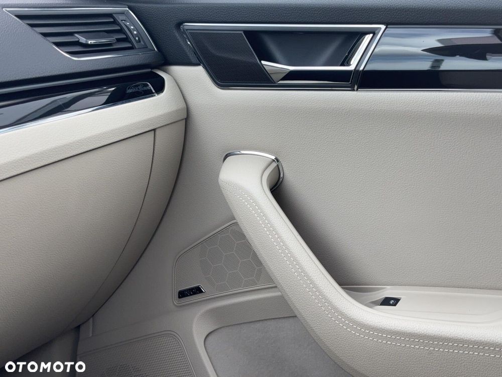 Skoda Superb 2.0 TDI SCR L&K DSG - 34