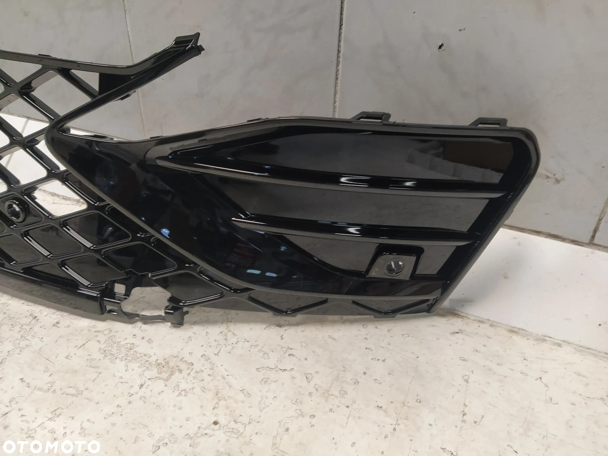 VW GOLF 8 VIII LIFT R-LINE KRATKA ZDERZAKA ATRAPA CHŁODNICY GRILL 4XPDC ORYGINAŁ - 5