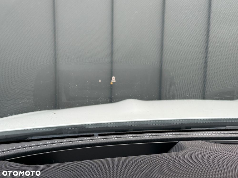 Mercedes-Benz Klasa E 220 d 4-Matic 9G-TRONIC - 34