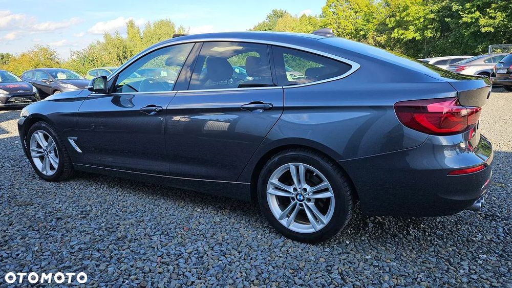 BMW 3GT 320d Luxury Line - 11