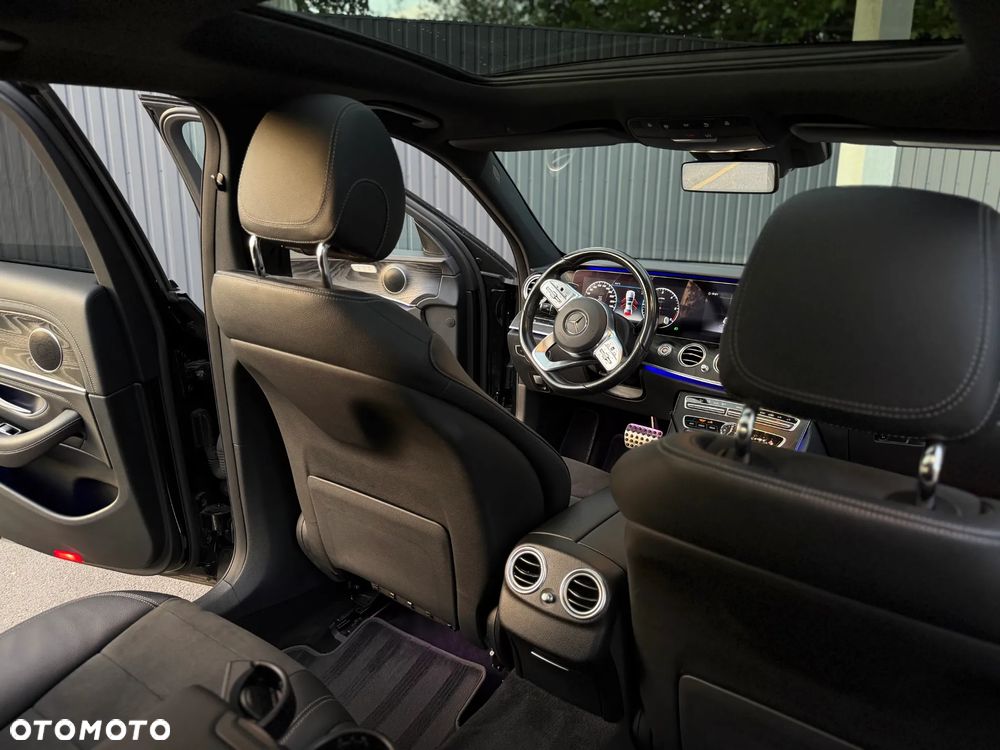 Mercedes-Benz Klasa E 220 d 9G-TRONIC - 24