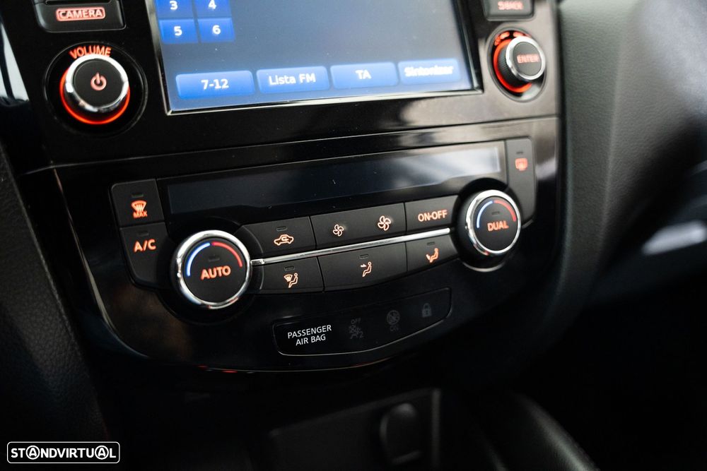 Nissan Qashqai 1.5 dCi N-Connecta - 15