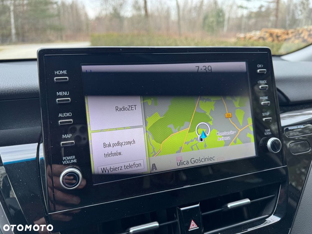 Toyota Camry 2.5 Hybrid Executive CVT - 35