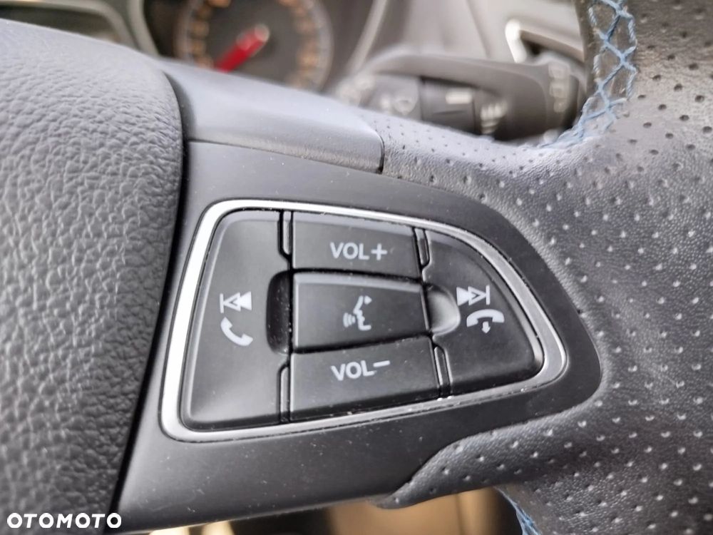 Ford Focus - 26