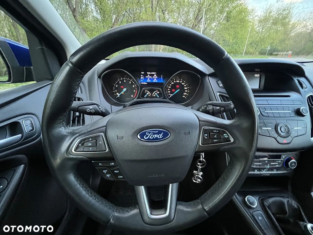 Ford Focus - 10