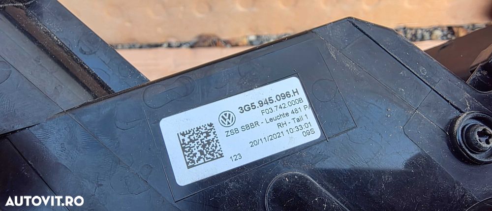 Stop dreapta VW Passat B8 Facelift LED sedan 2019 2020 / 2021 2022 - 4