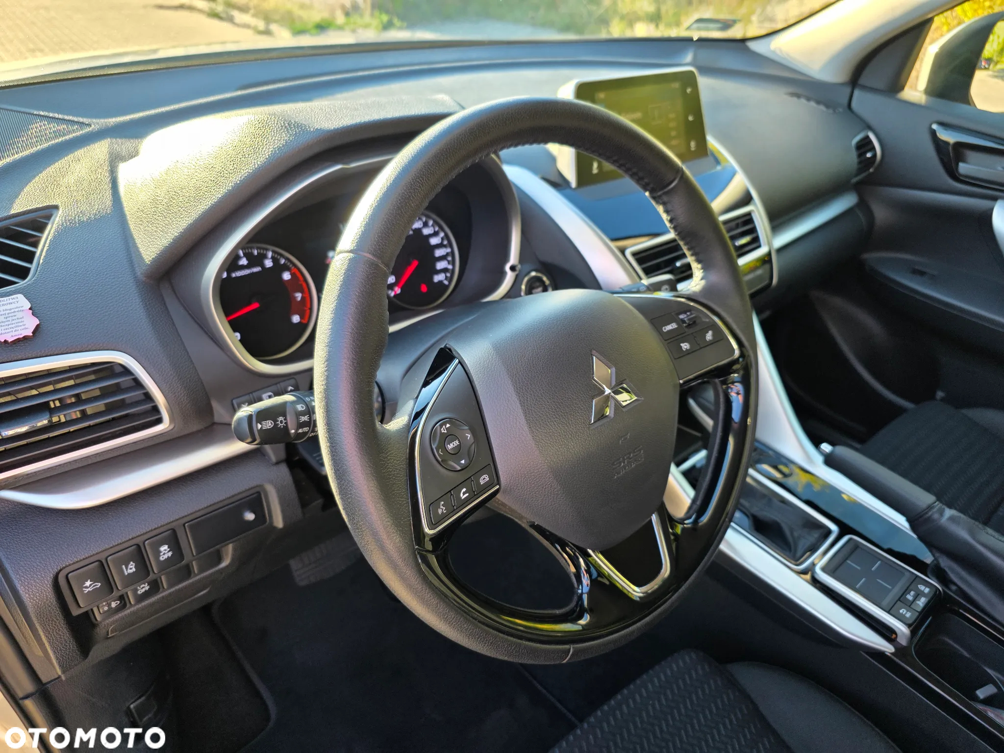 Mitsubishi Eclipse Cross - 28