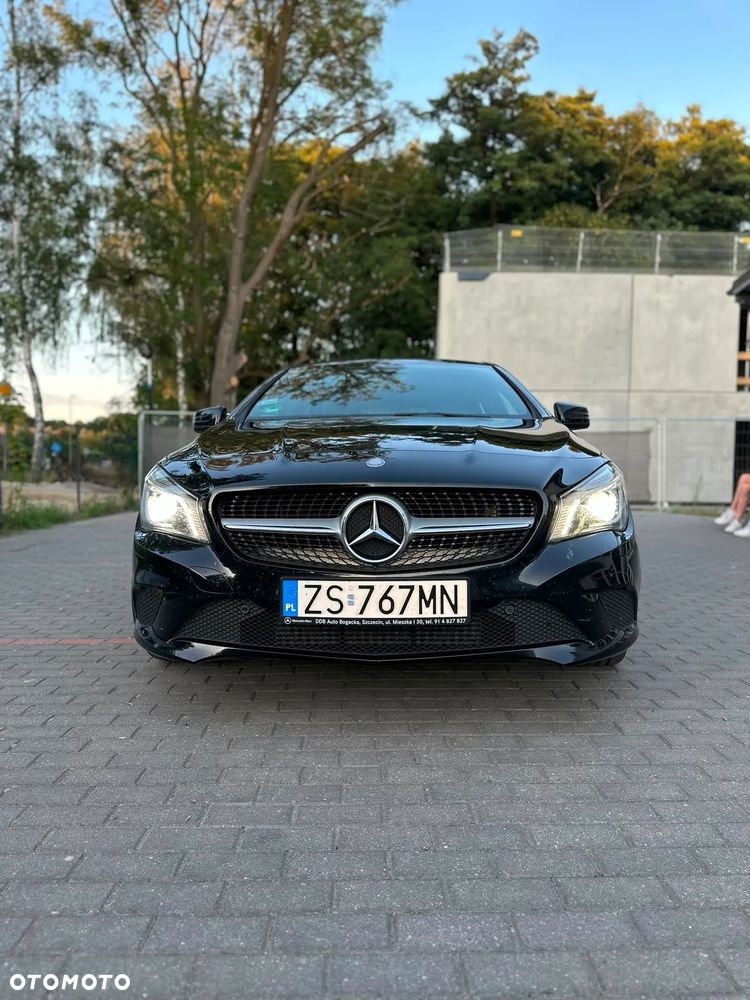 Mercedes-Benz CLA 200 - 1
