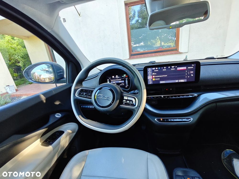 Fiat 500e La Prima - 13