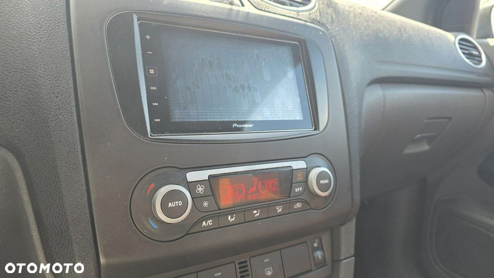 Ford Focus - 10