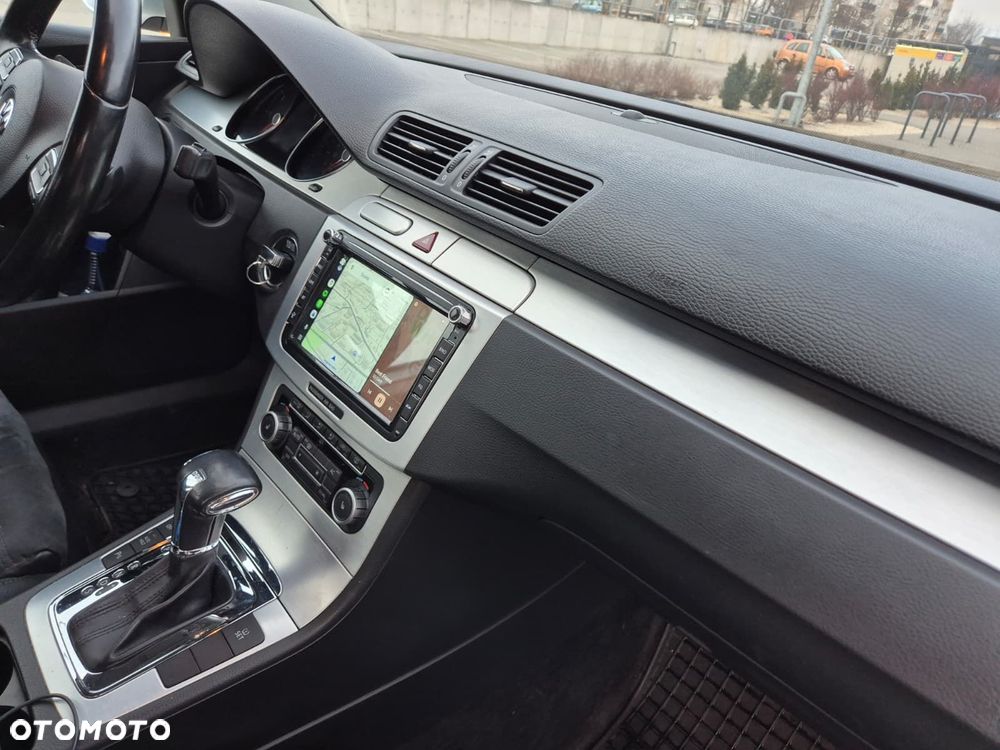 Volkswagen Passat 2.0 TDI Highline DSG - 8