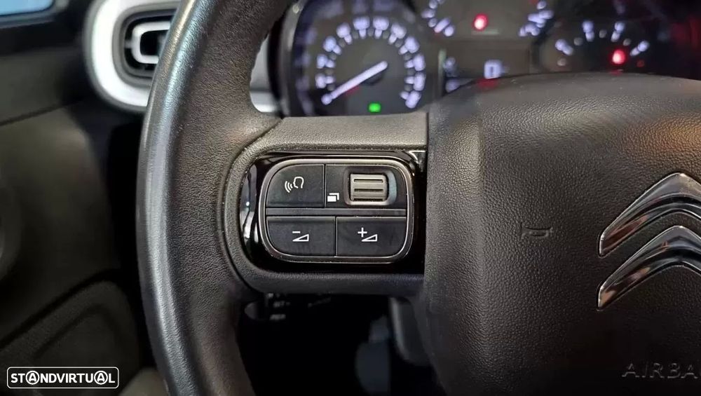 Citroën C3 1.2 PureTech Shine - 26