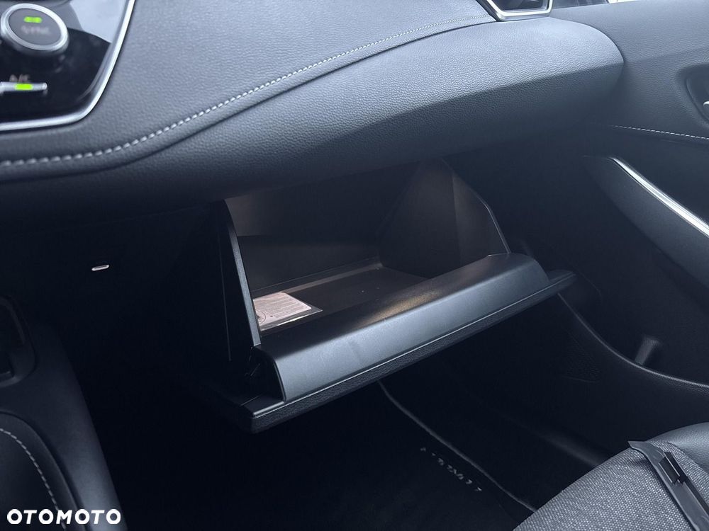 Toyota Corolla 2.0 Hybrid Style - 24