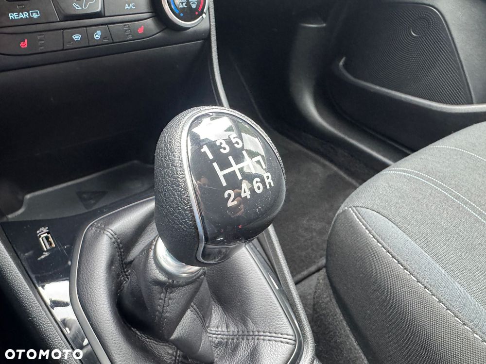 Ford Fiesta 1.0 EcoBoost Start-Stop Trend - 38