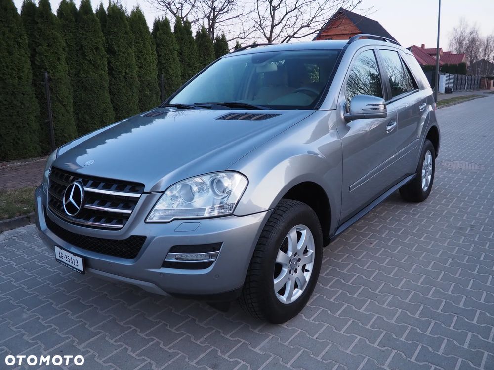Mercedes-Benz ML - 22