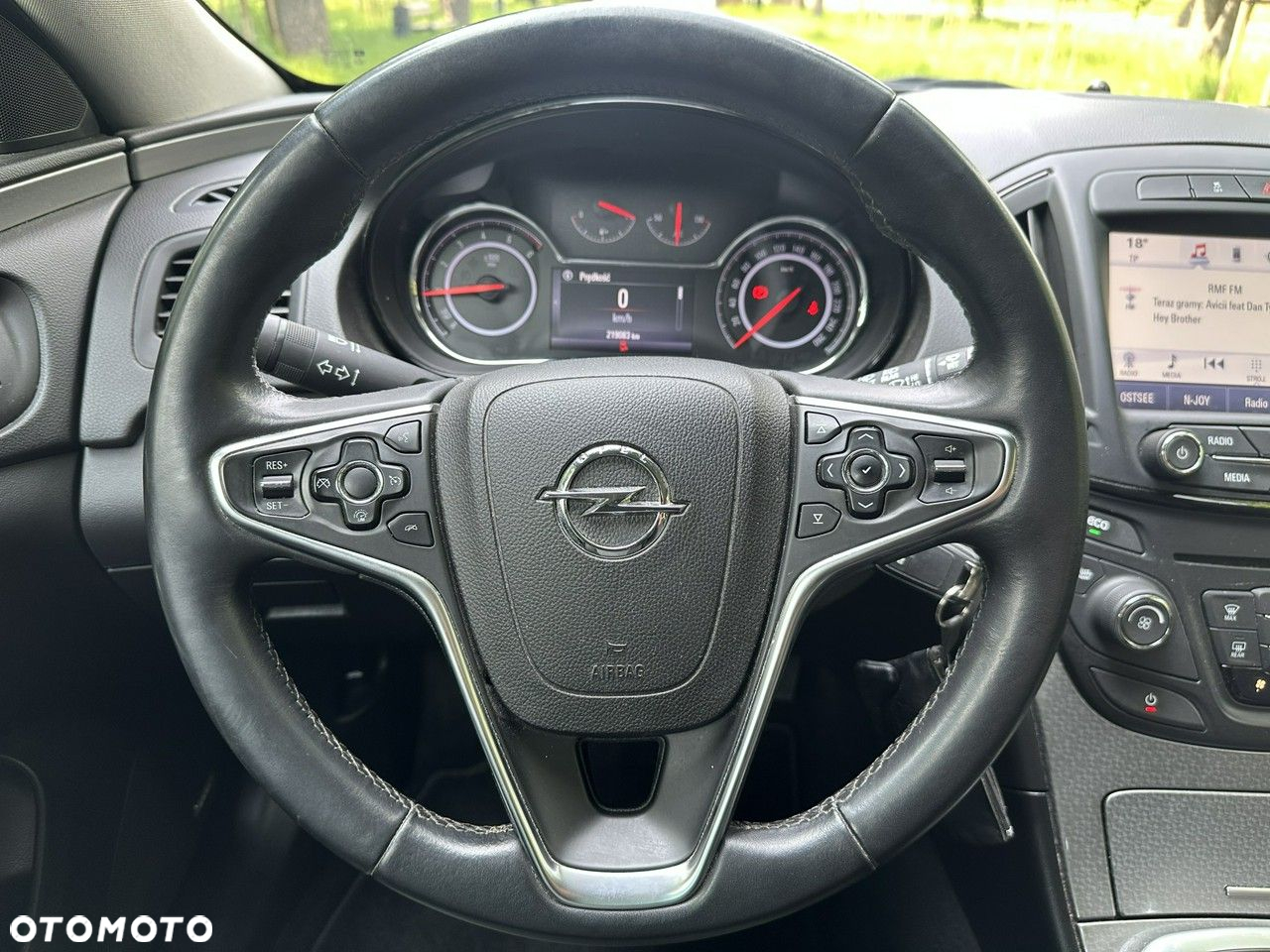 Opel Insignia - 37