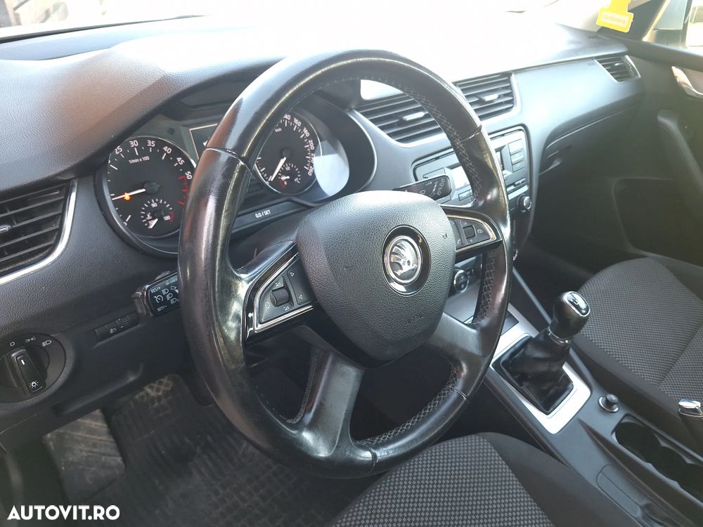 Skoda Octavia 2.0 TDI (Green tec) Ambition - 6
