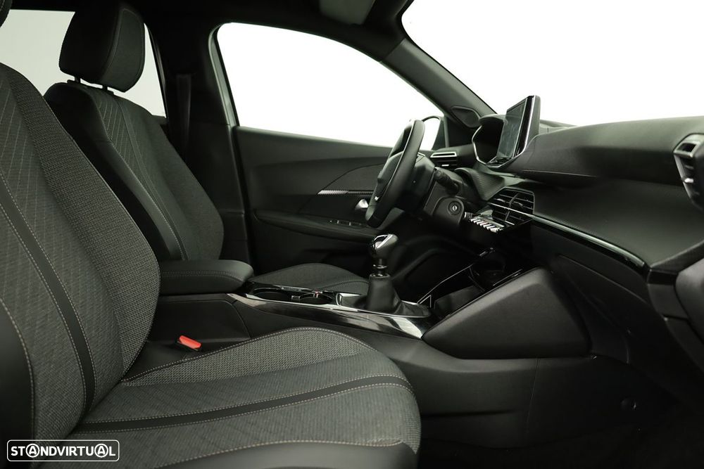 Peugeot 2008 1.2 PureTech Allure - 21
