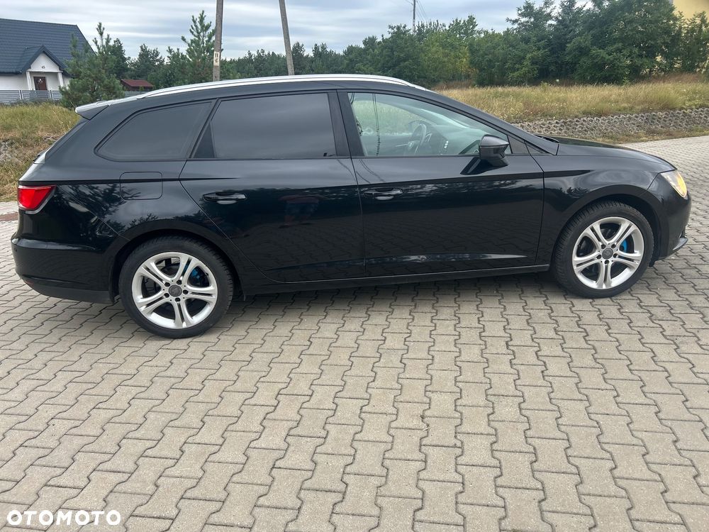 Seat Leon 2.0 TDI DPF Ecomotive DSG Style - 8
