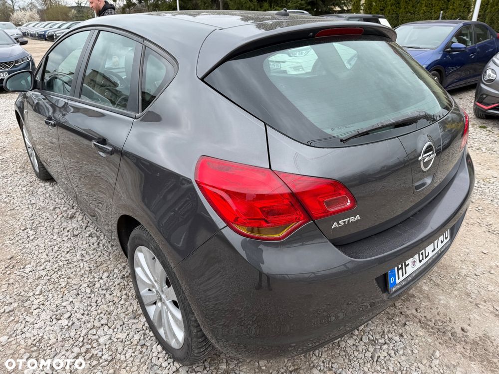 Opel Astra 1.6 Active - 12