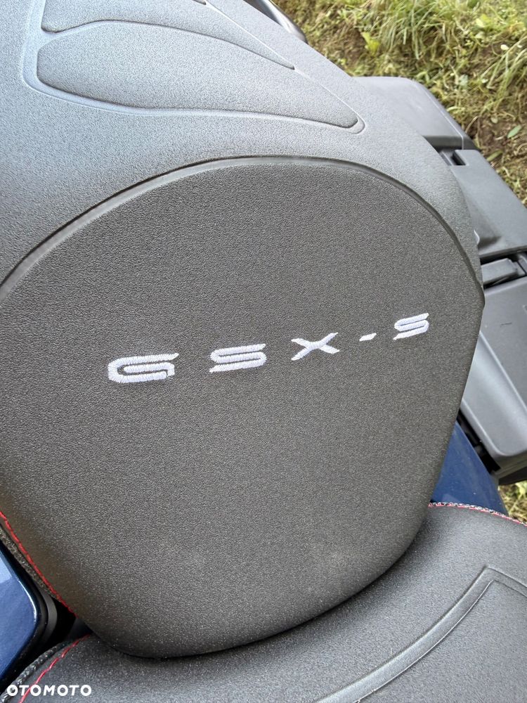 Suzuki GSX 1000 - 10