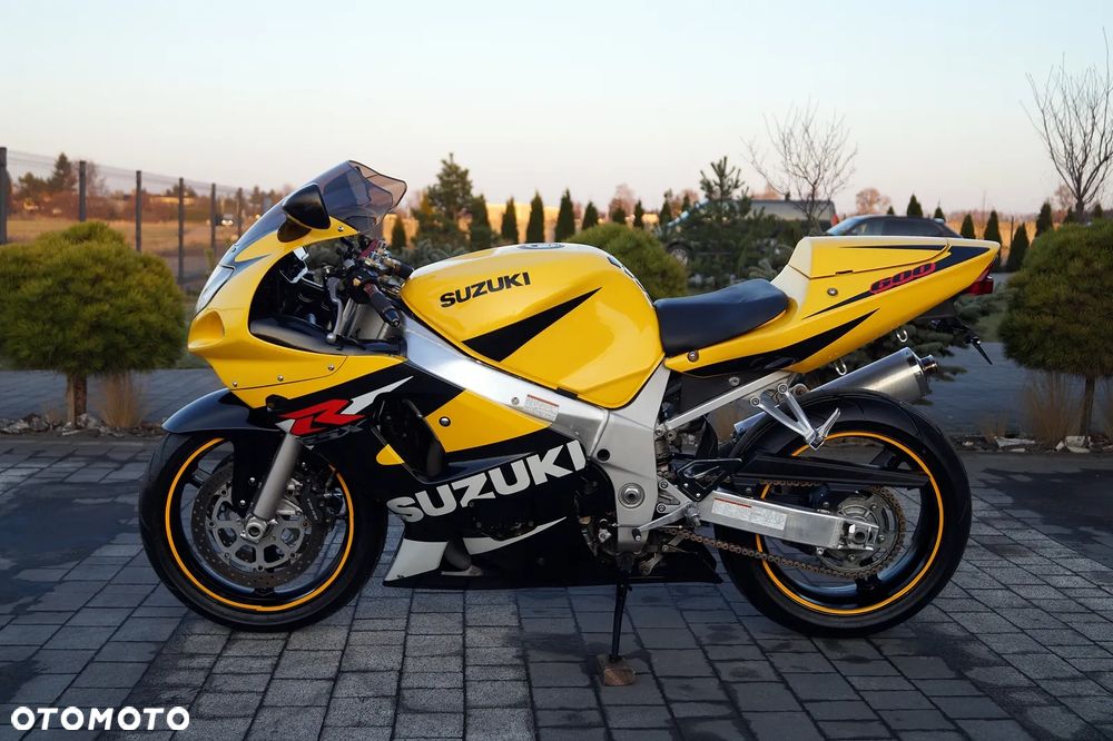 Suzuki GSX-R - 7