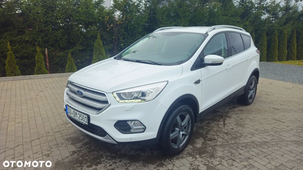 Ford Kuga - 1