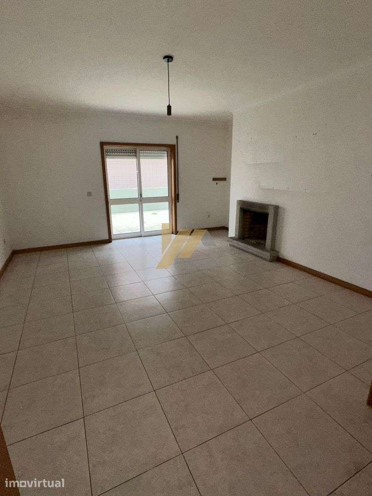 Apartamento T3 com terraço - Grande imagem: 2/10