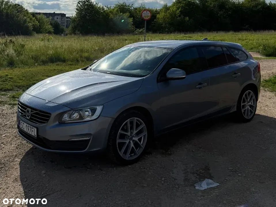 Volvo V60 D2 Drive-E Momentum - 4